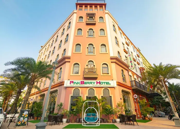 Pinkberry Hotel