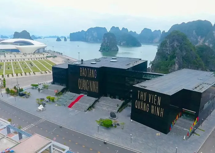 Zen Hotel Ha Long
