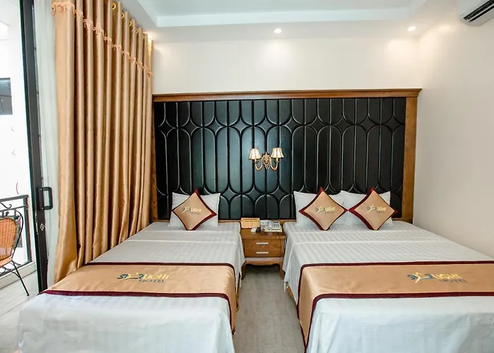 Halong Lazy Hostel & Bar
