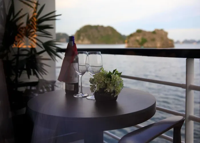 V'Spirit Cruise