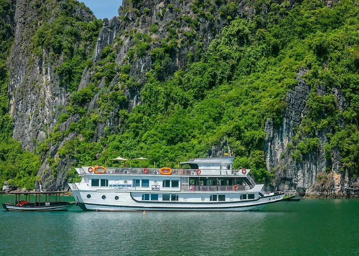 Halong Fantasea Cruise