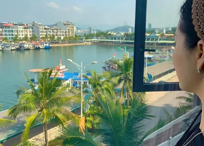 Căn Hộ 6 ngủ view biển và view âu tàu Tuần Châu - Hạ Long