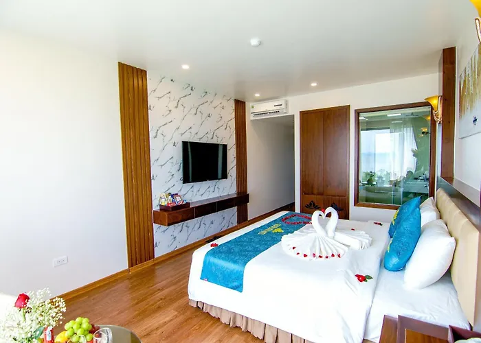 Golden Lotus Hotel