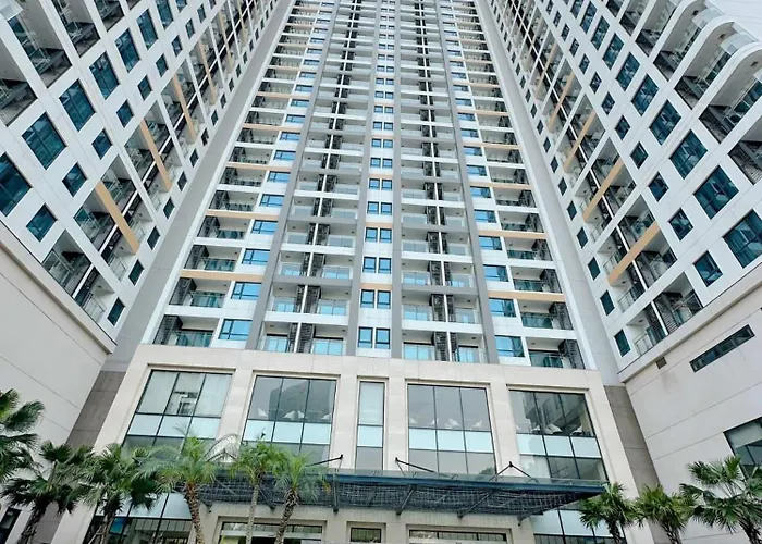 Halo'S Apartment