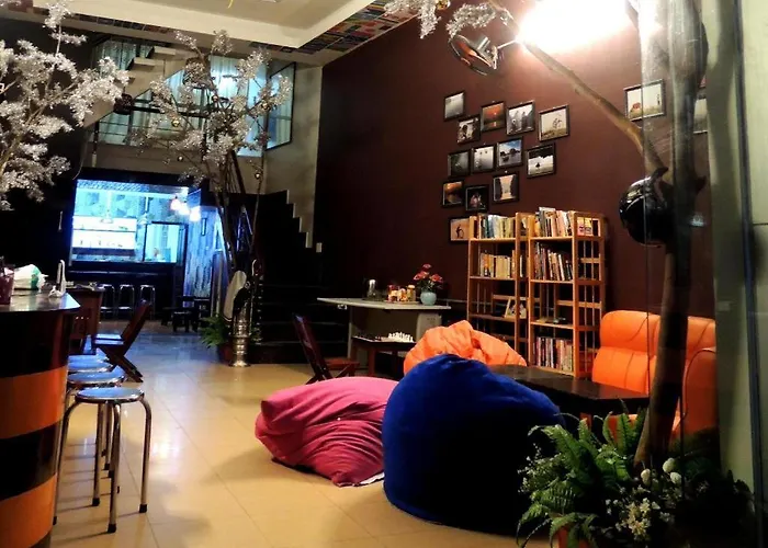 Halong Happy Hostel