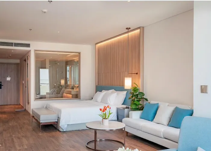 Seaside Elegance- A La Carte Residence Ha Long