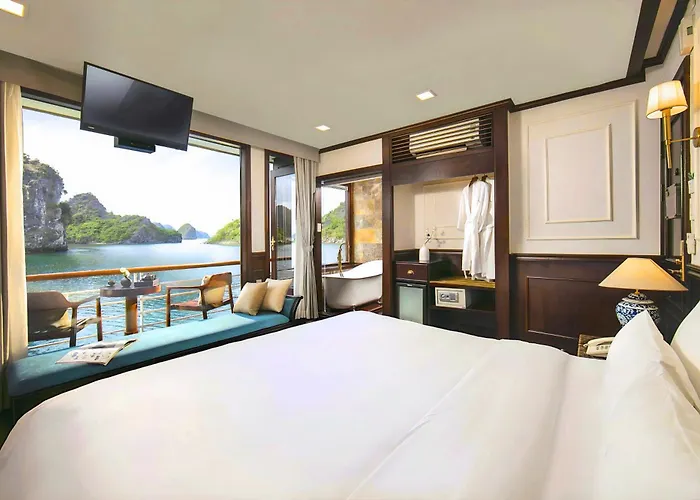Amanda Luxury Cruise