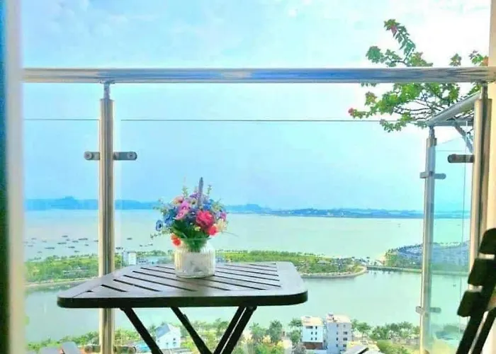 Luxury Apartment Sea View - Newlife Tower Ha Long