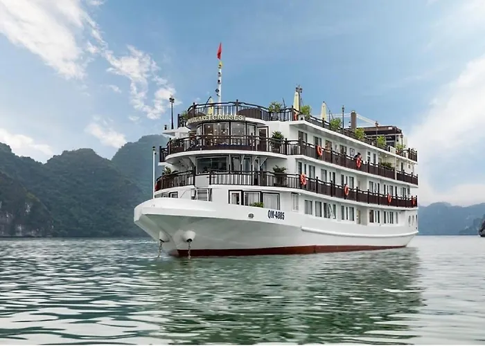 Amanda Cruise 5 Star Ha Long Bay