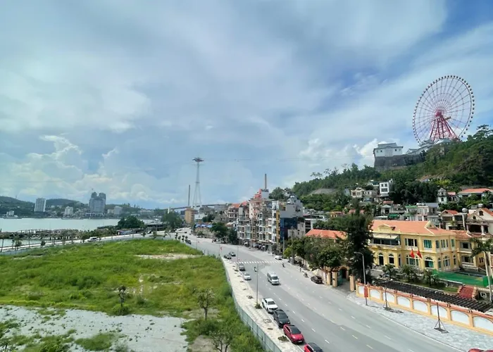 Can Ho 2 Pn, Phu Hop Gia Dinh, Gan Bien, View Cheo Bien, Vong Quay Mt The Sapphire 2 Ha Long