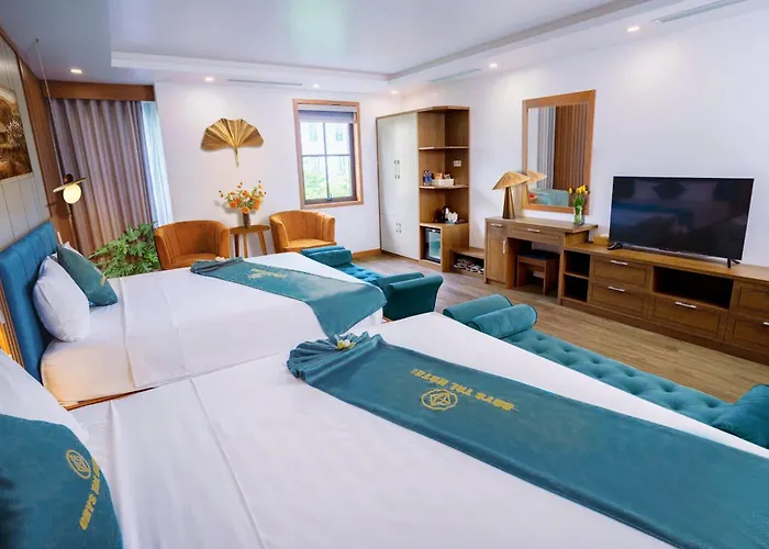 Crystal Holiday Ha Long Hotel