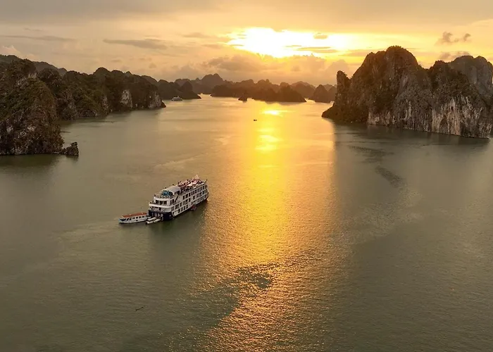 Lan Ha Boutique Coral Cruise
