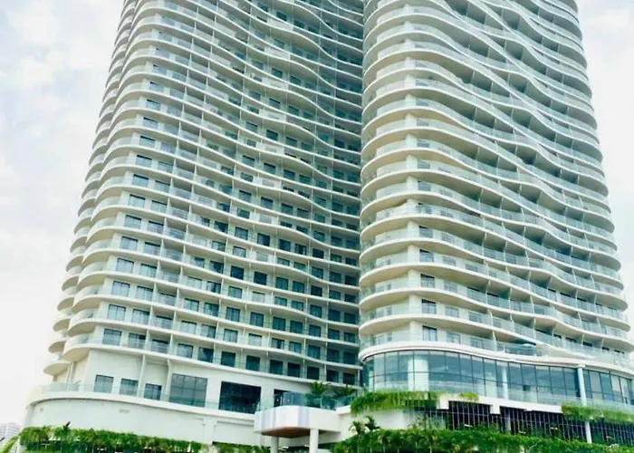 Sweet Home - Homestay Apartment System At Citadines Marina Ha Long Building