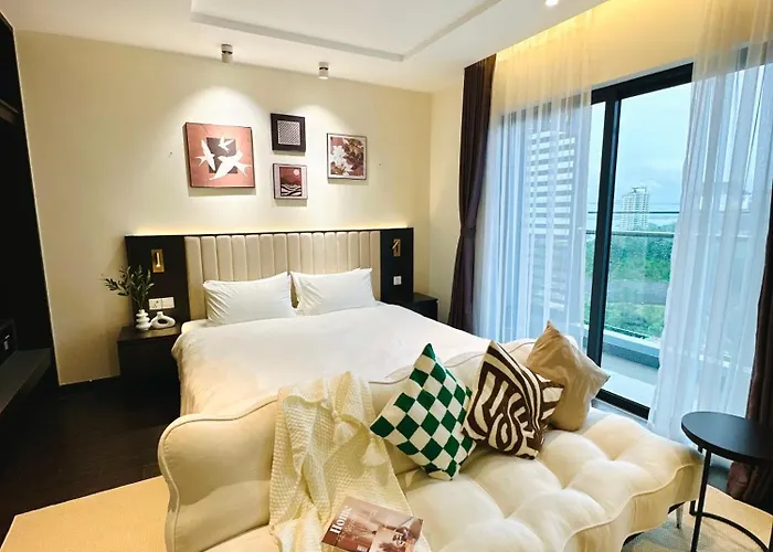 The Best Western Shaphire S2 Ha Long - Bridge View