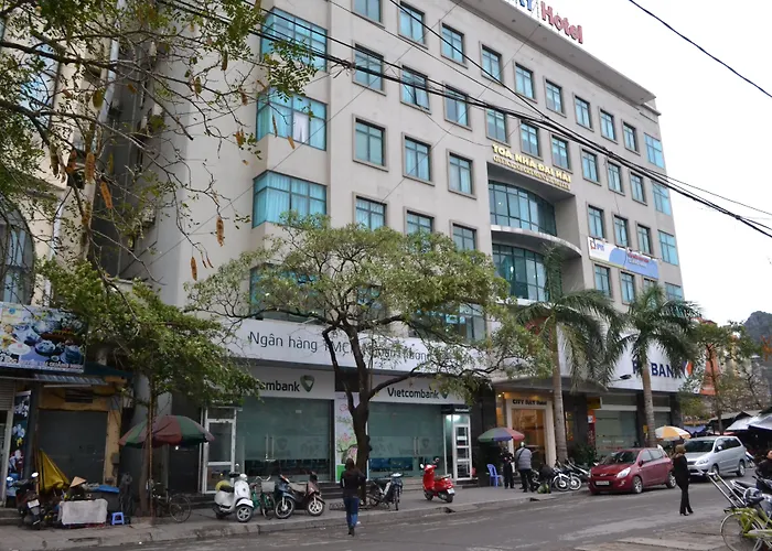 City Bay Hotel