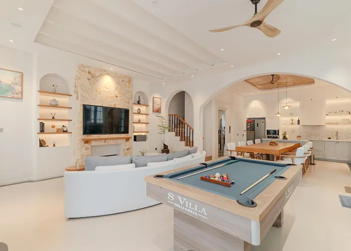 S Villa Ha Long - City Center & Near Beach - 4Br Private Villa With Pool, Jacuzzi, Sauna, Karaoke