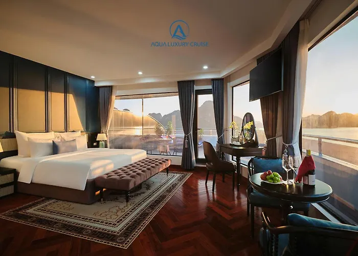 Aqua Luxury Cruise By Ahg