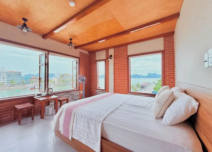 Canh Buom Homestay