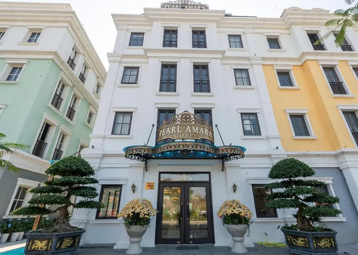 Pearl Amara Hotel