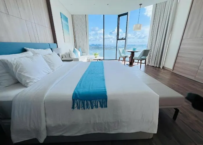 A La Carte Ha Long Bay View Bien Tang Cao