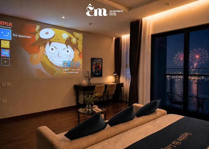 Em Apartment - Ocean And Lighthouse View, Sapphire Residence S2