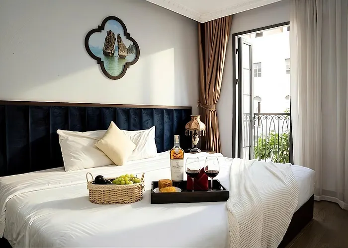 Minh Chau Hotel & Coffee