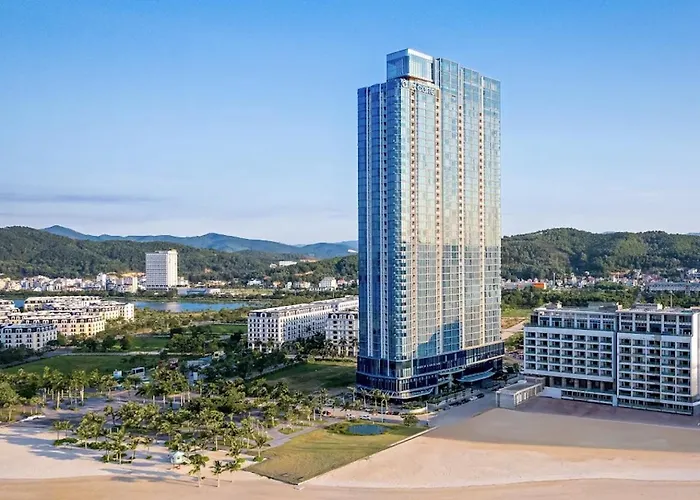 A La Carte Ha Long Bay Residence