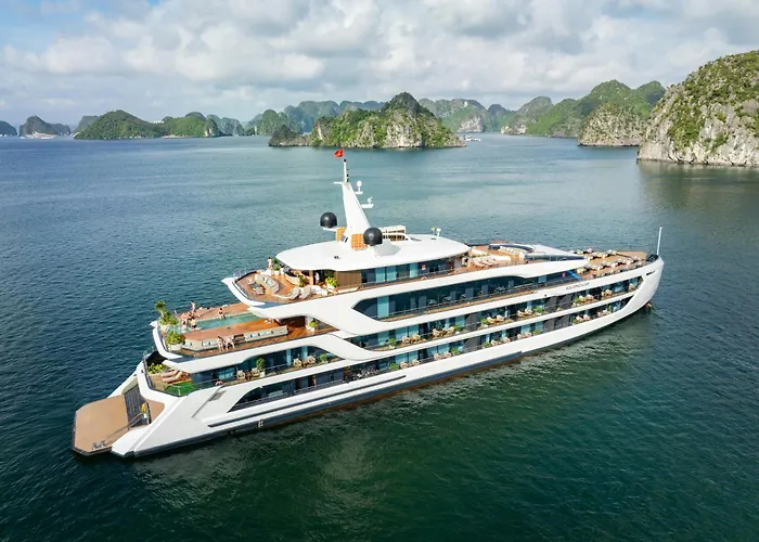 Azura Cruise