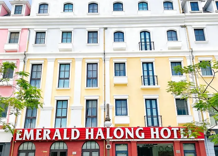 Emerald Hotel Ha Long