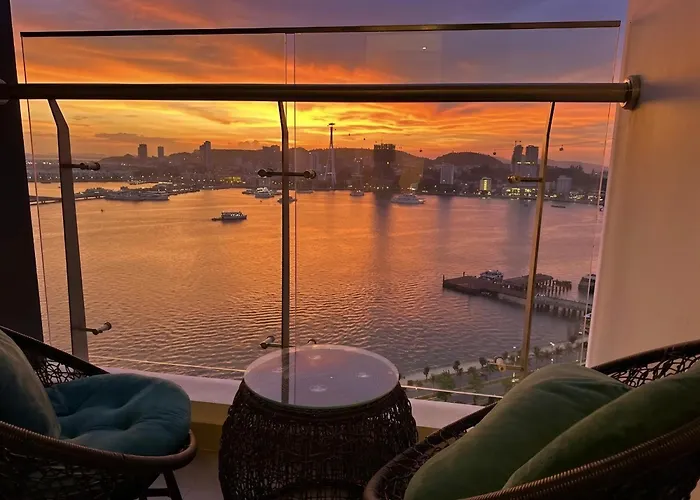 Sapphire Ha Long 2Br Apartment - Ocean View - Panoramic Sea View