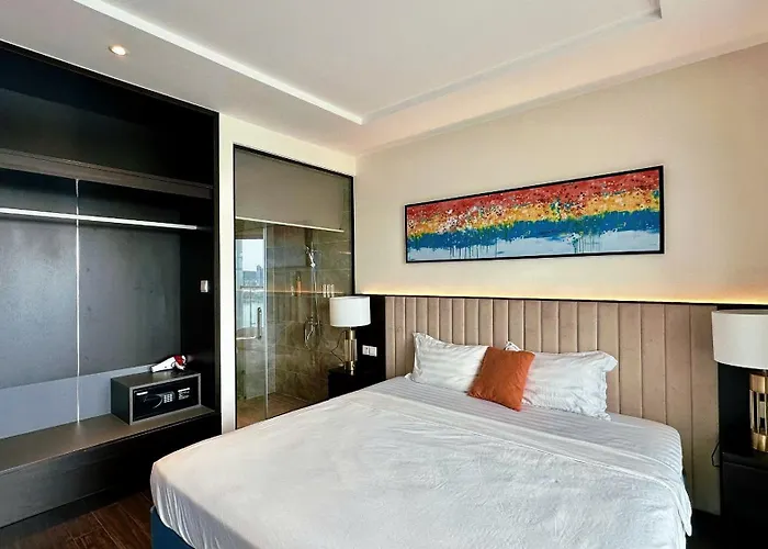 Ruby's Home The Sapphire Hạ Long