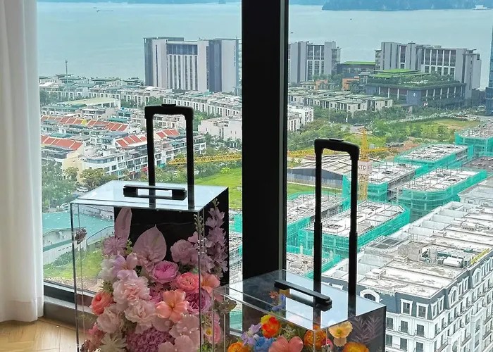 icon40 hạ long 2PN view trực diện biển 2BR Front Sea View Apartment 正面海景两卧室