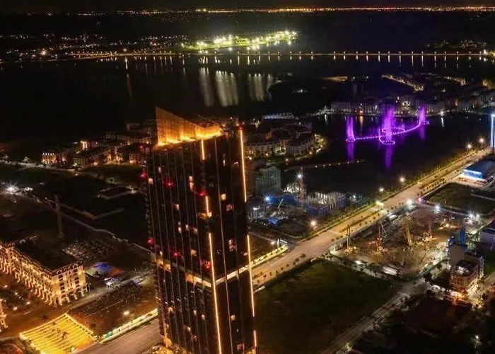 22F Luxury Condo Viewing Halong Bay Water Music