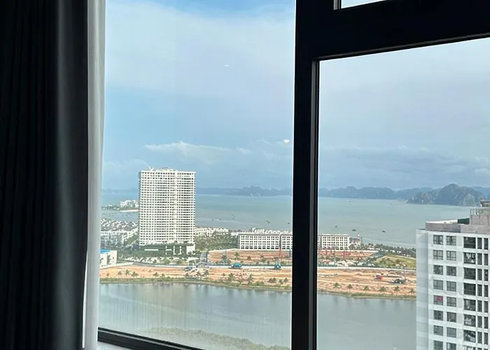 Greenbay Garden Ha Long Luna Aurora Apartment