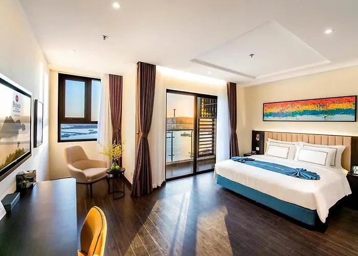 Homestay Ha Long Sapphire ngắm pháo hoa
