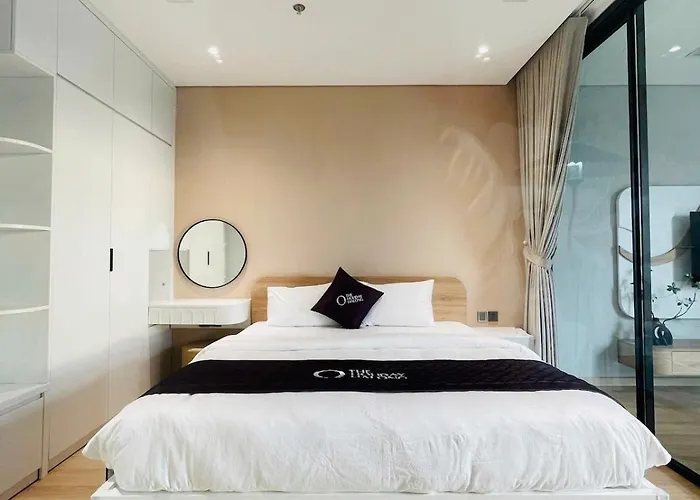 High-Rise Apartment With Ocean View At The Holiday Ha Long