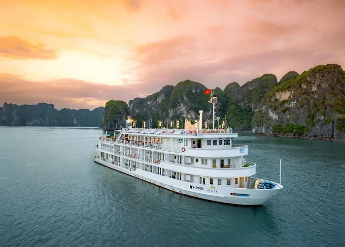 The Au Co Cruise 2 - Ha Long And Lan Ha Bays