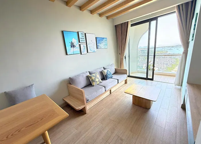 The Sandy Homestay - Bayscape View - Citadines Marina Ha Long
