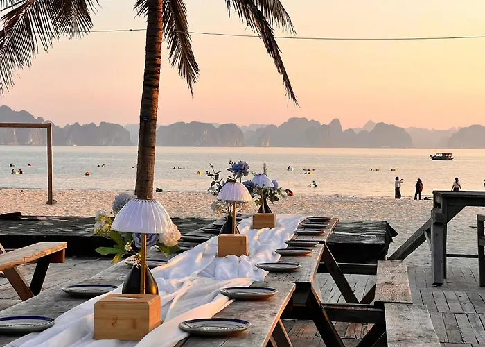 A La Carte Ha Long Beachfront Condotel