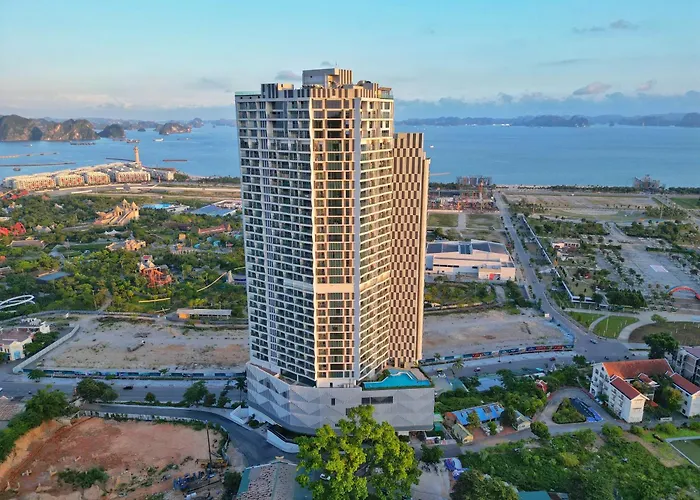 The Holiday Apartments - Sun World