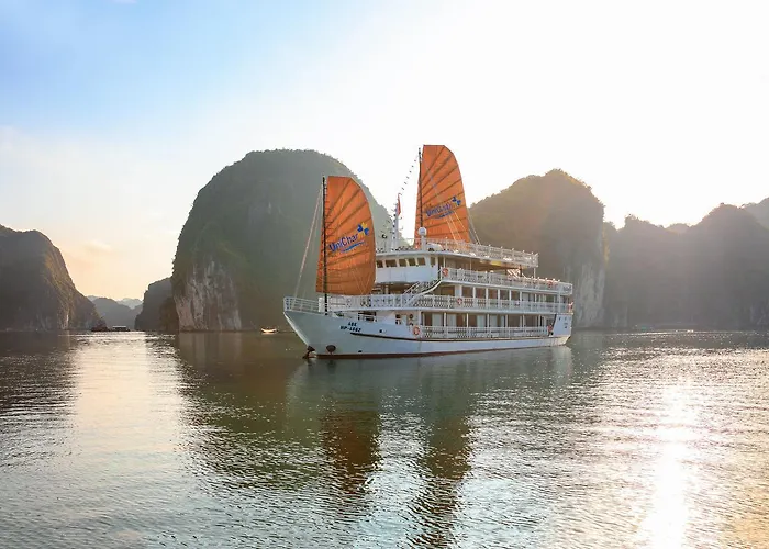 Unicharm Cruise - Hidden Route 2 Bays & Viet Hai Village