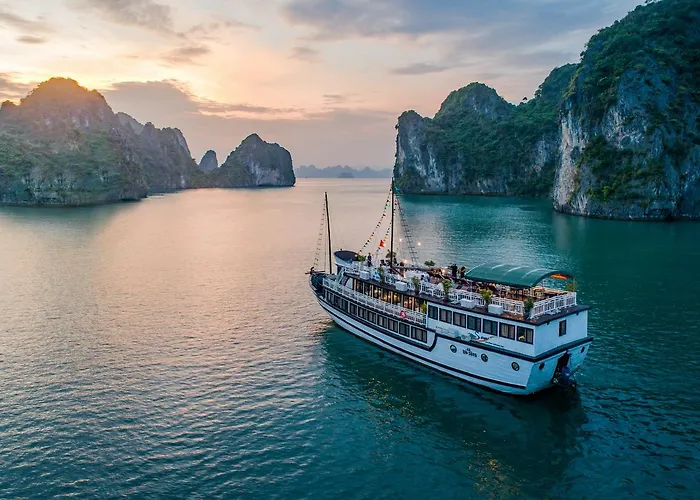 Swan Cruises Halong - Off-The-Beaten-Path Route