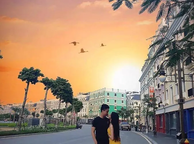 Sunrise Ha Long